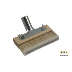 Ideales Werkzeug: KORA® Flächenstreicher für Böden