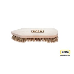 KORA® Bürste: Robuste Pflanzenfaser für Holzpflege